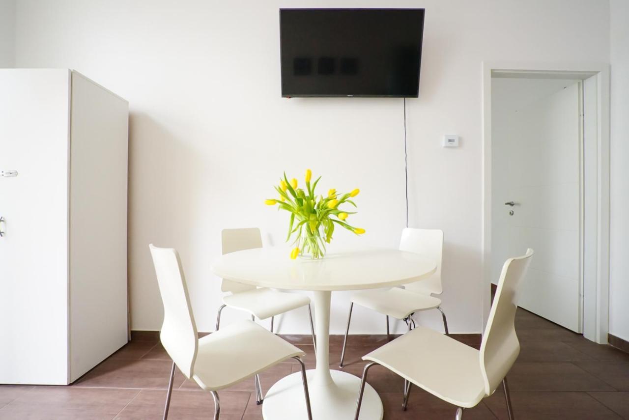 Wonderful Big Apartment Near Yppen Market Wien Exterior foto